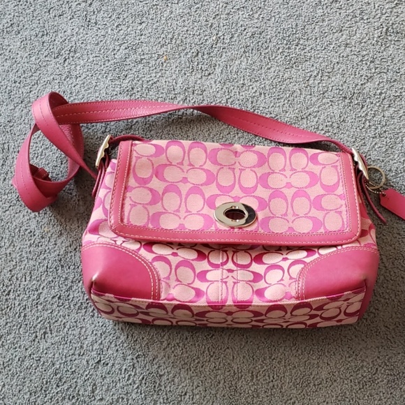 Coach Handbags - Coach purse